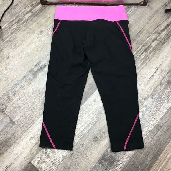 Victoria’s Secret Pink Yoga Capris Women Size XS - Picture 3 of 3